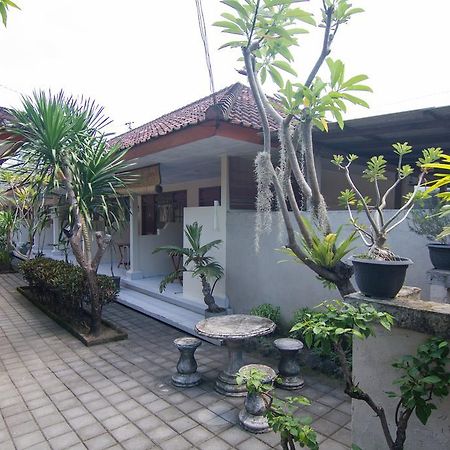 Pondok Nuri Homestay Sanur  Exterior photo