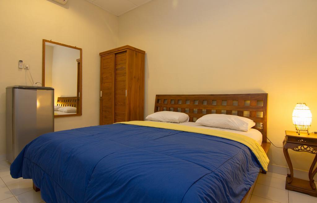 Pondok Nuri Homestay Sanur  Exterior photo