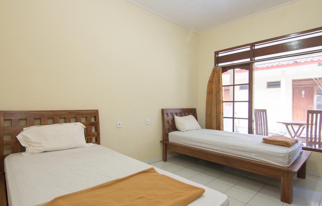 Pondok Nuri Homestay Sanur  Exterior photo