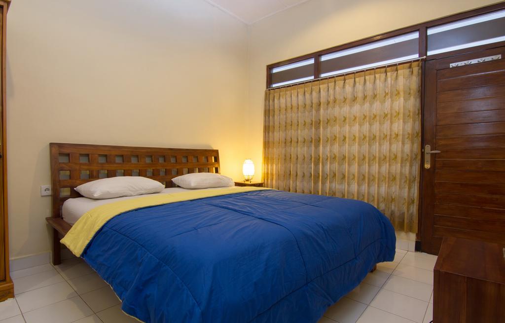 Pondok Nuri Homestay Sanur  Exterior photo