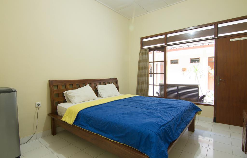 Pondok Nuri Homestay Sanur  Exterior photo