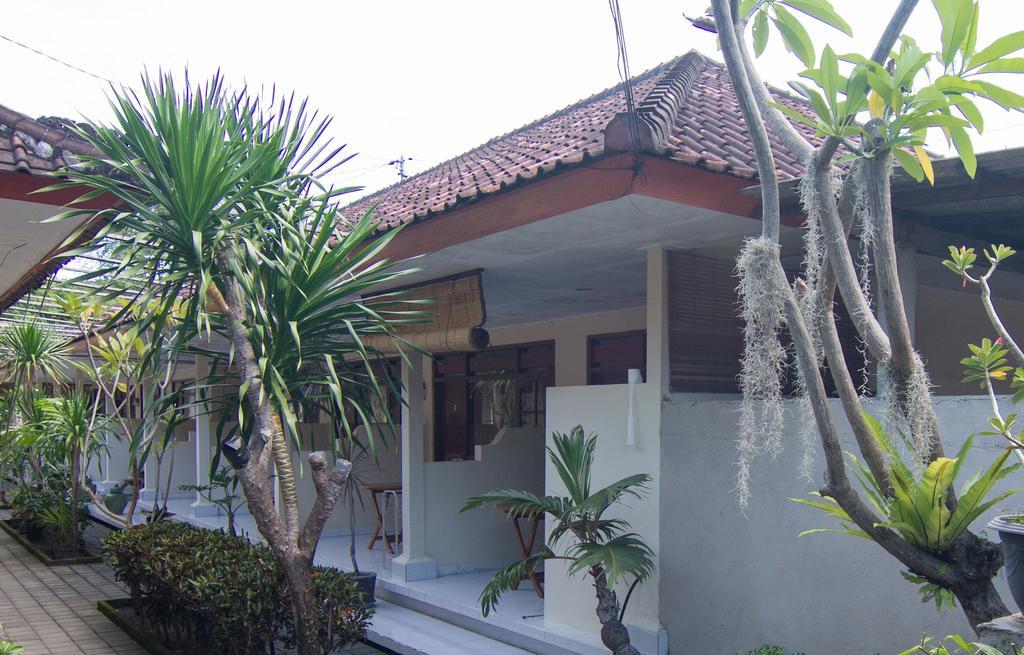 Pondok Nuri Homestay Sanur  Exterior photo