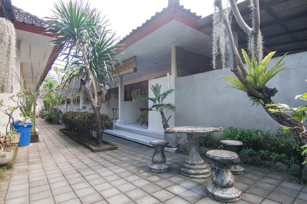 Pondok Nuri Homestay Sanur  Exterior photo
